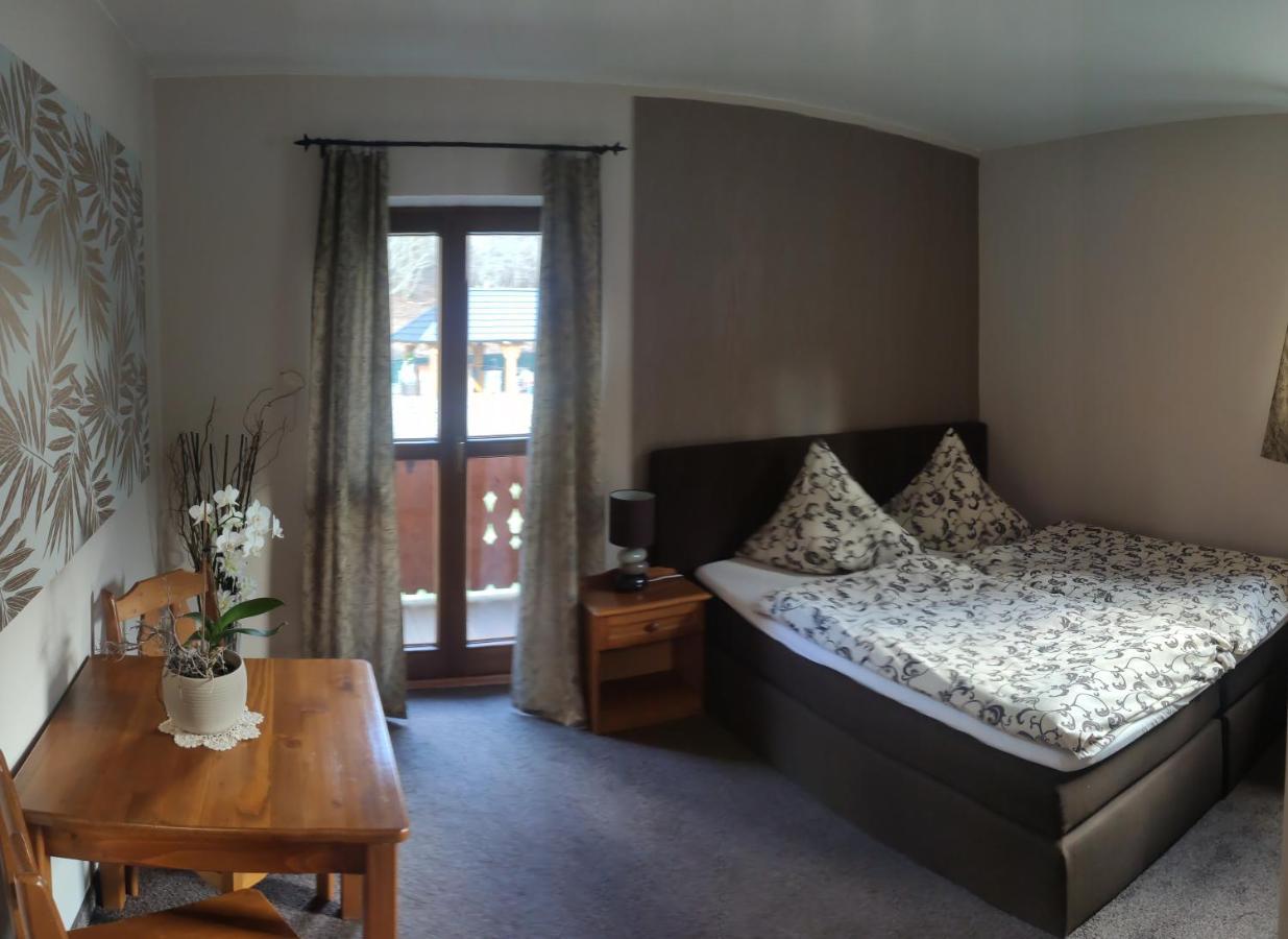 Margus Apartmany Ошчадница Екстериор снимка