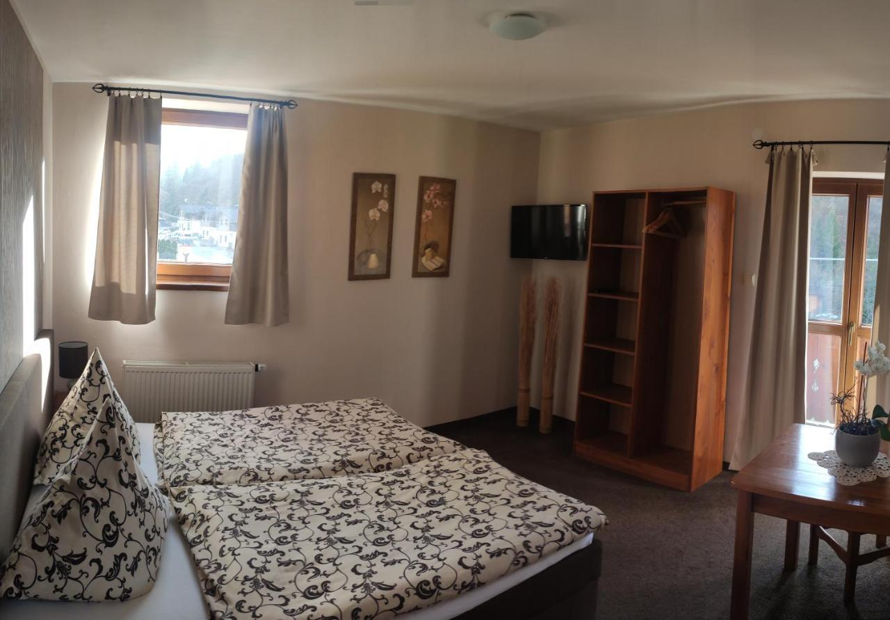 Margus Apartmany Ошчадница Екстериор снимка